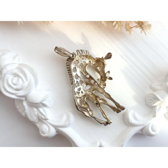 Sterling Silver Hand Wrought Cutout Giraffe Figural Jumbo Vintage Pendant - Picture 5 of 10